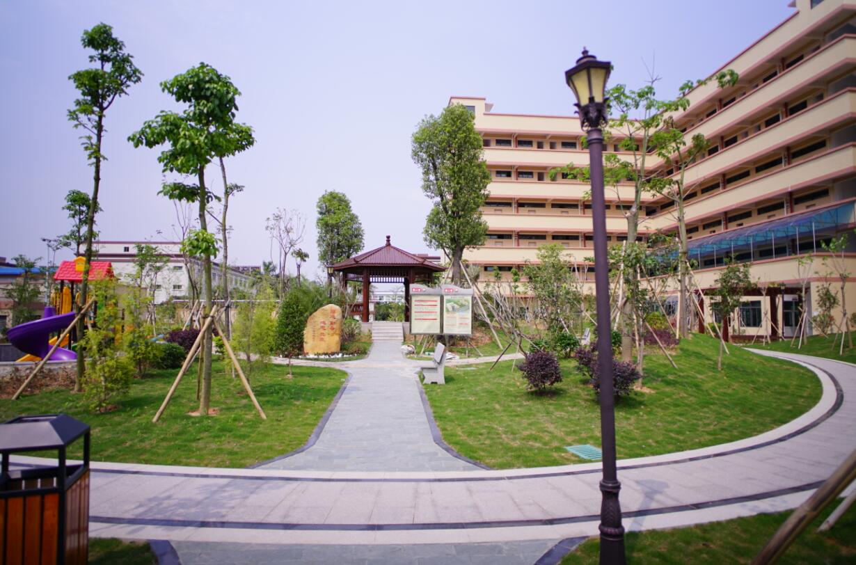 傻二哥食品【文化公園】